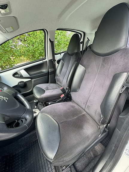 Peugeot 107 4 of 5