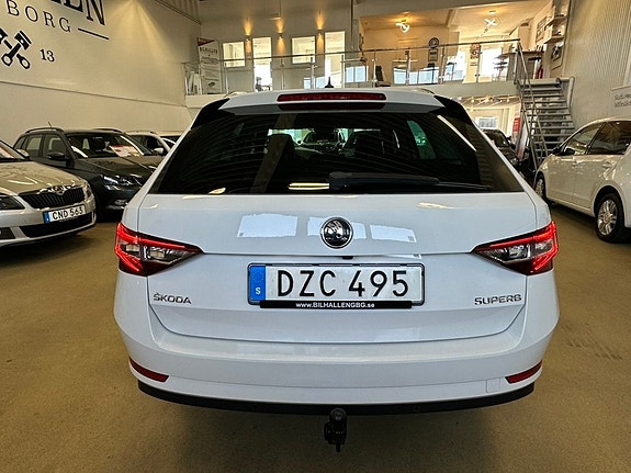 Skoda Superb 6 of 28