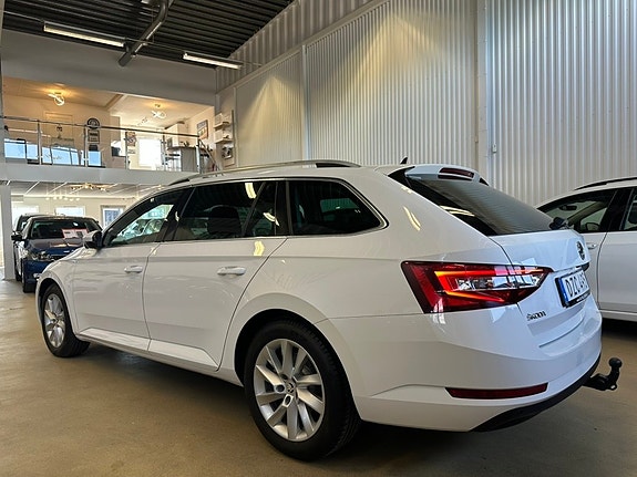 Skoda Superb 5 of 28