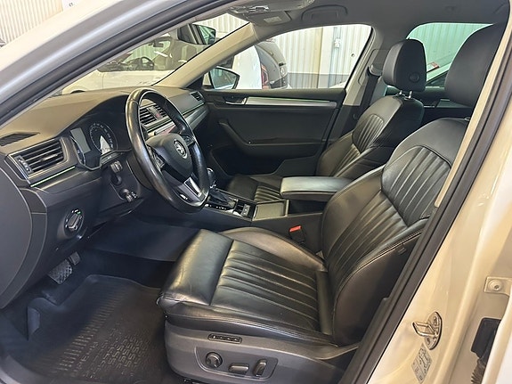 Skoda Superb 20 of 28