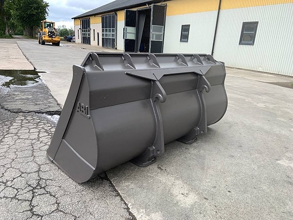 ABL grusskopa 2,6 kbm, St Bm, 2,70 m, bultat sparstål 3 of 3