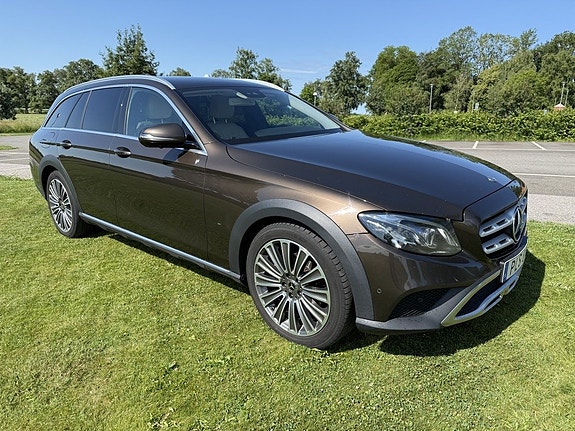 Mercedes-Benz E220 d 5 of 5