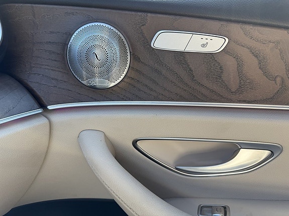 Mercedes-Benz E220 d 8 of 11