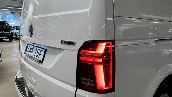 Volkswagen Transporter 13 of 13