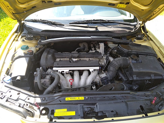 Volvo S60 3 of 5
