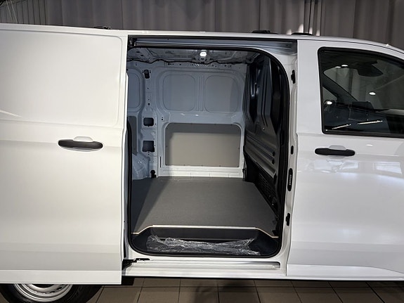 Volkswagen Transporter 5 of 5
