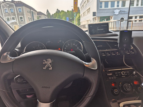 Peugeot 3008 7 of 9