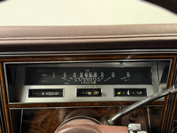 Oldsmobile Ninety-Eight 16 of 18