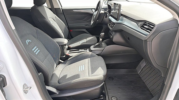 Ford Focus 3 of 10