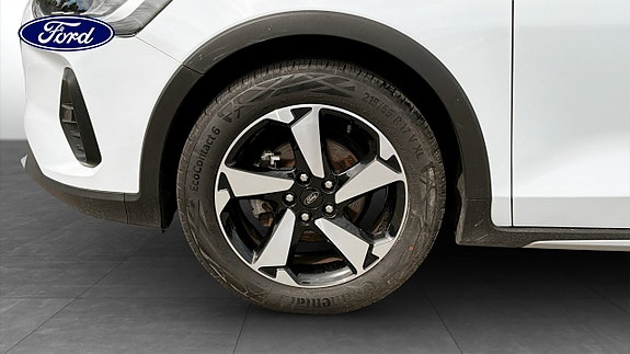 Ford Focus 9 of 10