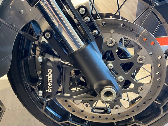 Harley-Davidson CVO STREETGLIDE 5 of 11