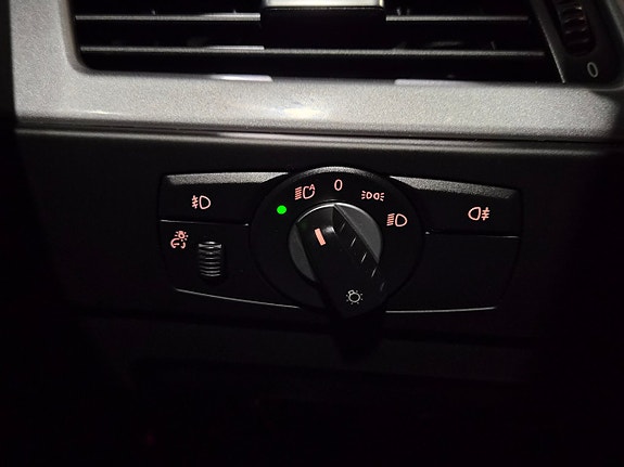 BMW 523i 23 of 30