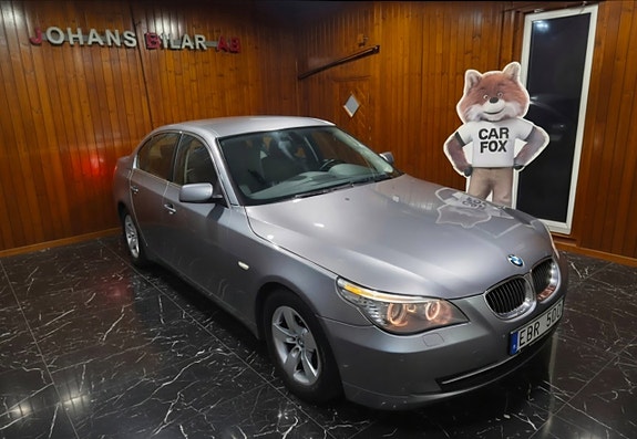 BMW 523i 2 of 5