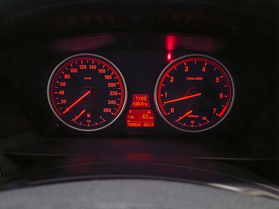 BMW 523i 10 of 30