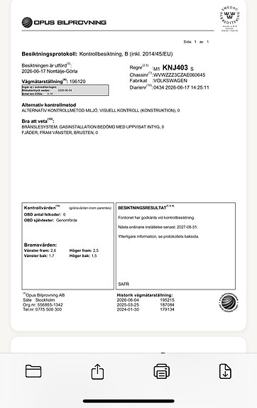 Volkswagen Passat 11 of 13