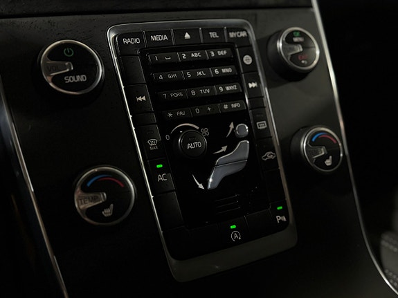 Volvo V60 13 of 21