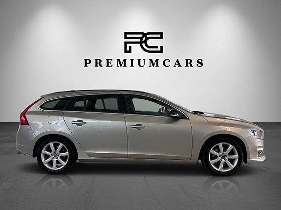 Volvo V60 4 of 5