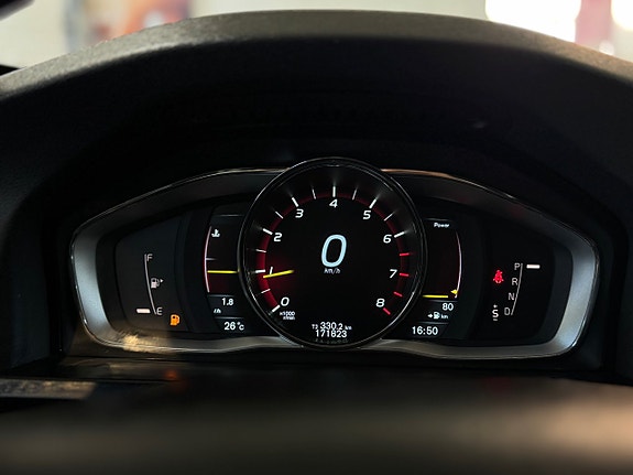 Volvo V60 9 of 21