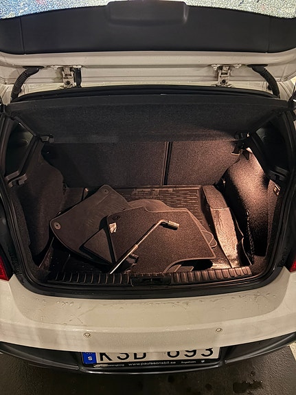 BMW 118d 6 of 14