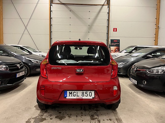Kia Picanto 5 of 5