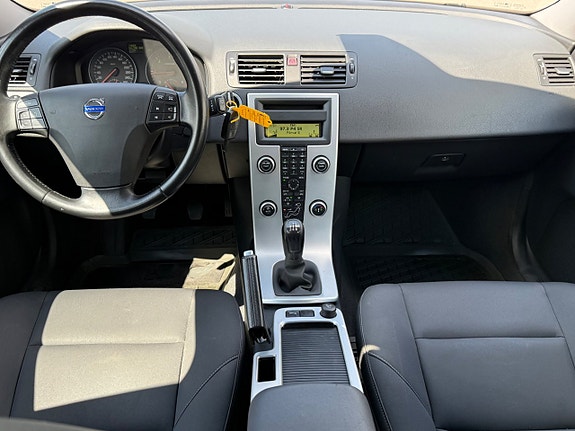 Volvo V50 11 of 13