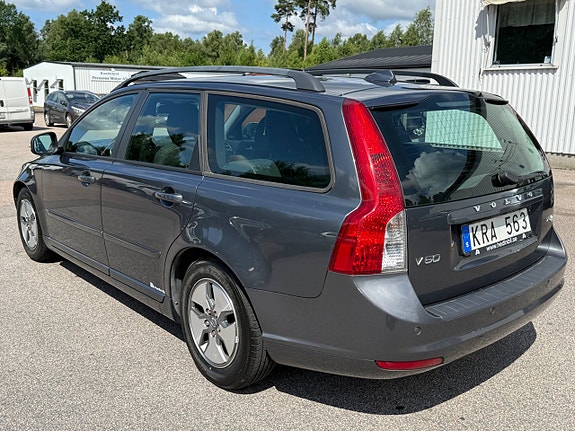 Volvo V50 7 of 13