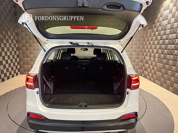 Kia Sorento 6 of 24