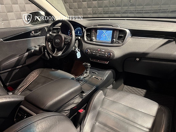 Kia Sorento 19 of 24