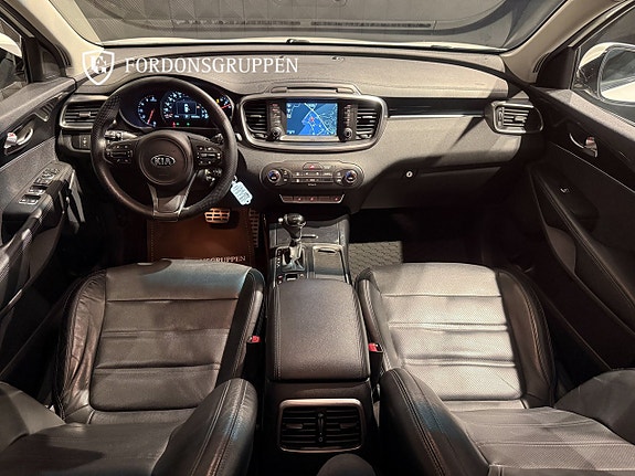 Kia Sorento 17 of 24