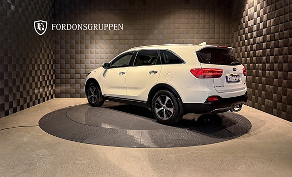 Kia Sorento 3 of 24
