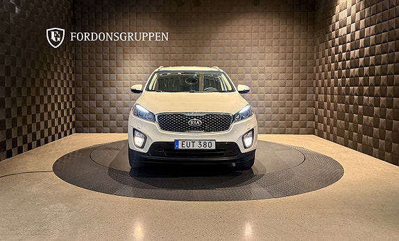 Kia Sorento 10 of 24