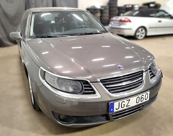 Saab 9-5 8 of 27