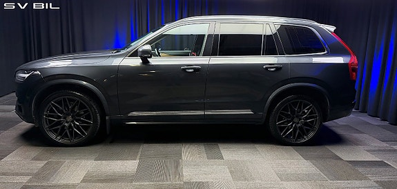 Volvo XC90 8 of 30