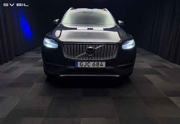 Volvo XC90 4 of 30