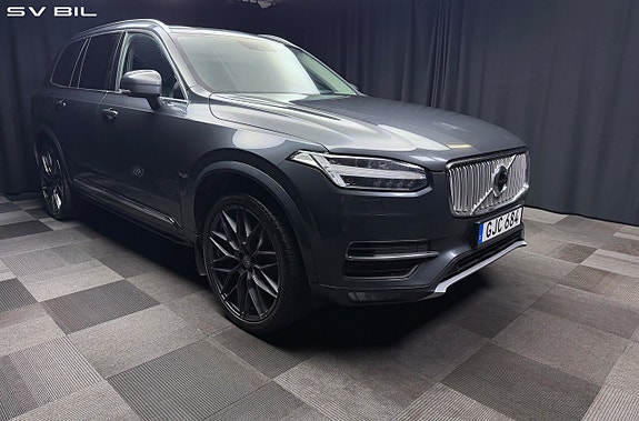 Volvo XC90 3 of 30