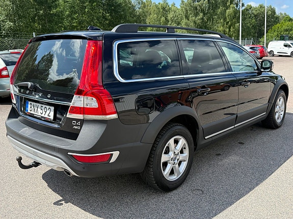 Volvo XC70 4 of 5
