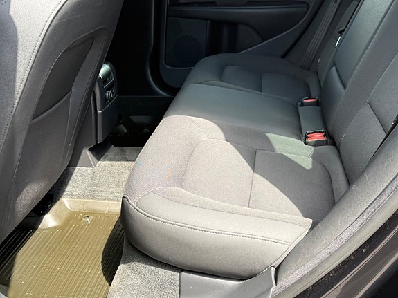 Volvo XC70 7 of 19