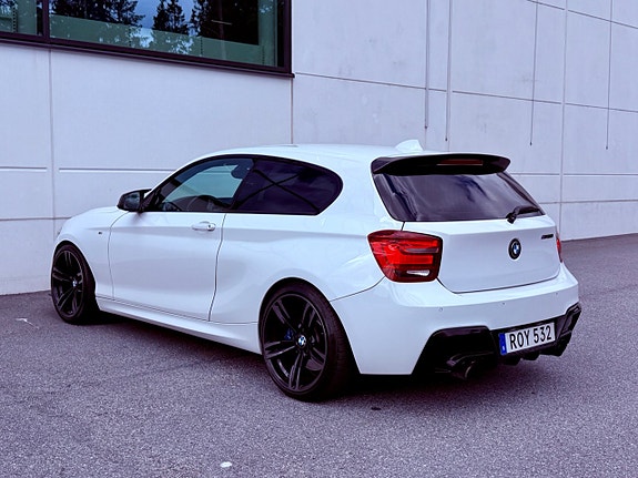 BMW M135i 8 of 16