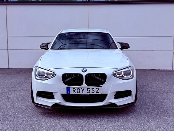 BMW M135i 3 of 5