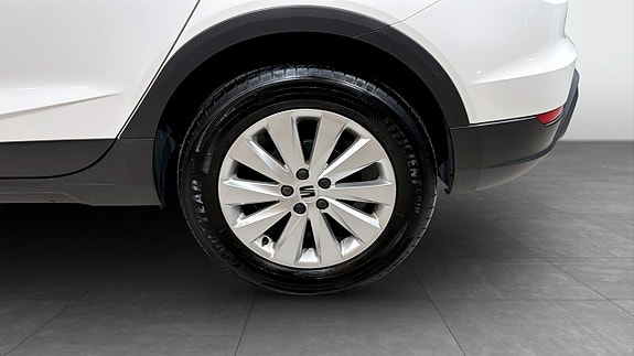 Seat Arona 6 of 18