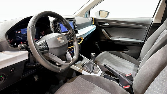 Seat Arona 7 of 18