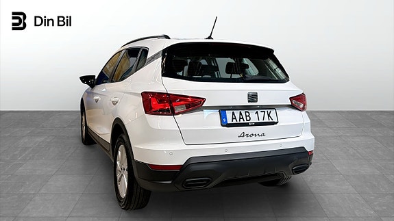 Seat Arona 3 of 18
