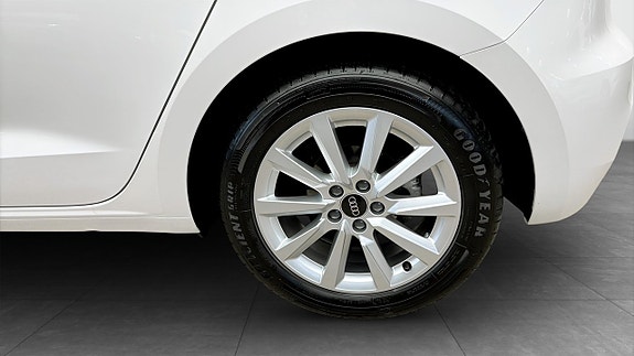 Audi A1 6 of 12