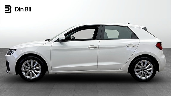 Audi A1 2 of 12