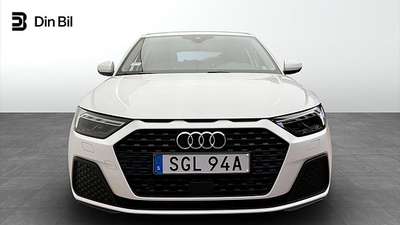 Audi A1 4 of 5