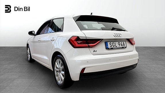 Audi A1 3 of 12