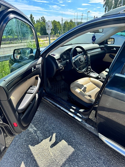 Audi A6 allroad 3 of 5
