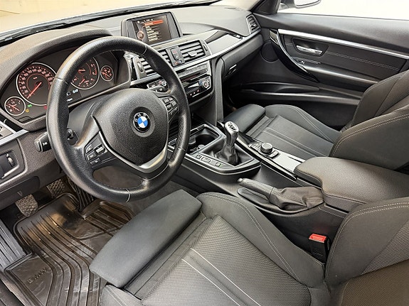BMW 318 4 of 5