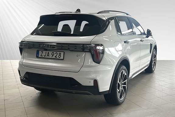 Lynk & Co 01 4 of 18