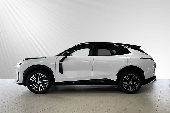 Lynk & Co 08 2 of 5